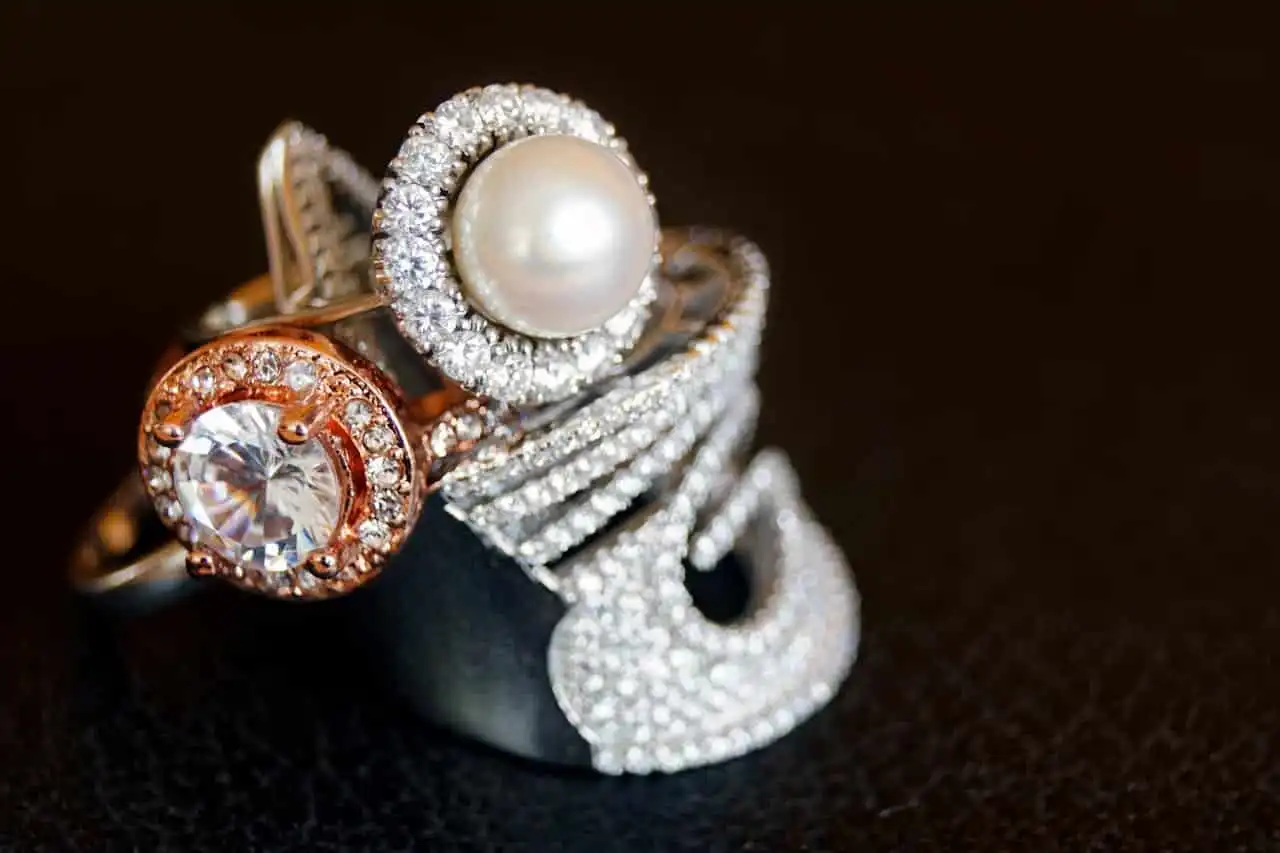 Home silver colored ring with clear gemstone and white pearl 1395306